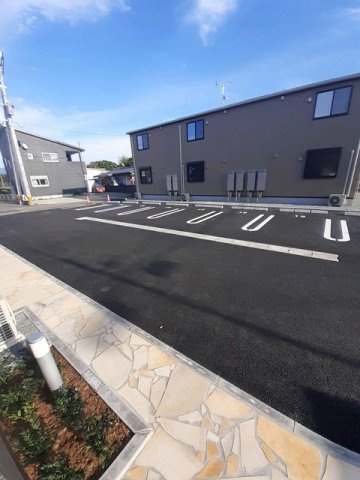 カームリープレイス　Ⅱの駐車場