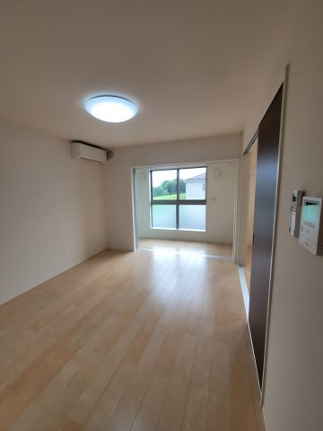 クレシアⅠの居間・リビング