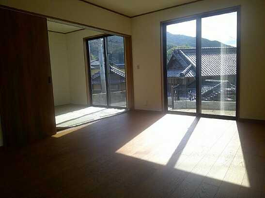 【居間・リビング】