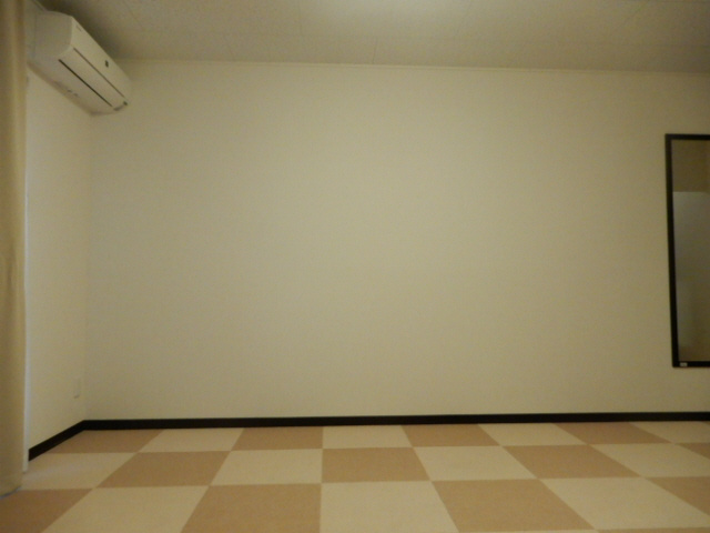 明石市大久保町松陰のアパートの居間・リビング