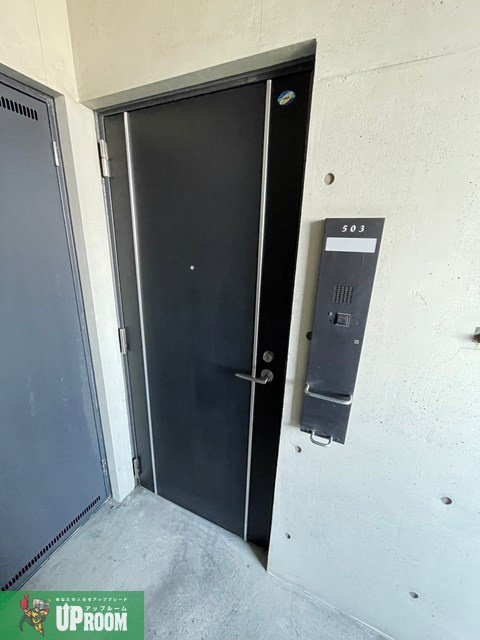 K-WESTの玄関