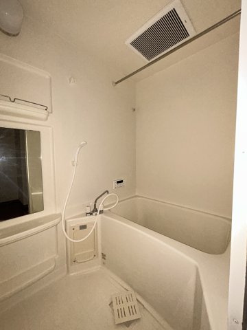 ライラックの浴室