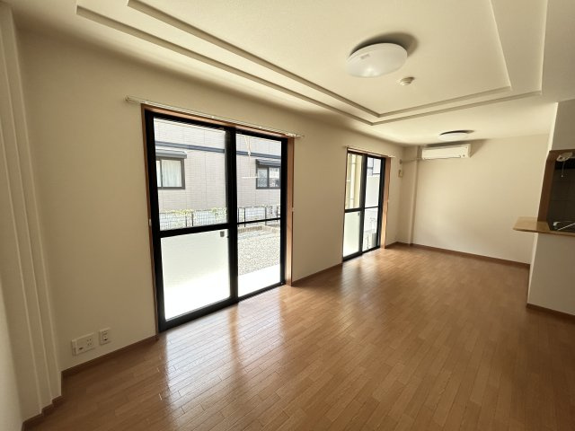 ライラックの居間・リビング