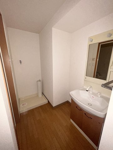 ライラックの洗面所