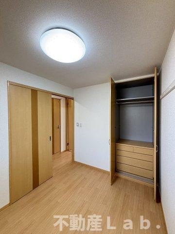 ルーエンハイム久具の洋室