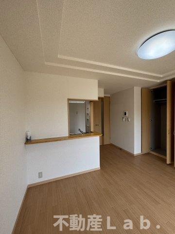 ルーエンハイム久具の居間・リビング