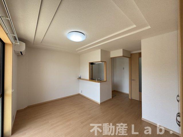 ルーエンハイム久具の居間・リビング