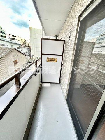 ROYALQUEENSPARK江坂のバルコニー