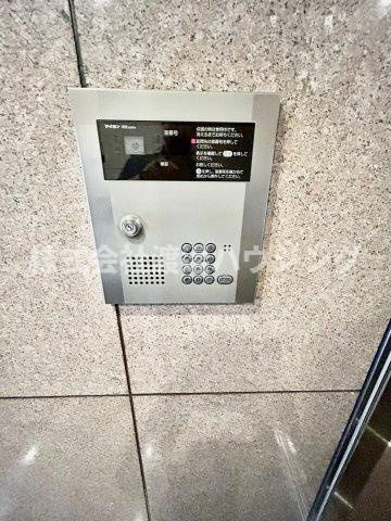 ROYALQUEENSPARK江坂のセキュリティ|オートロックで安心