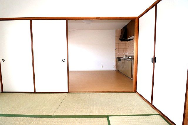 リーヴァかもべの和室|日本らしい落ち着いた雰囲気の和室です
