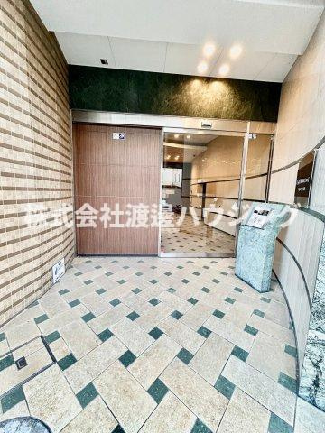 La Doueur江坂のエントランス