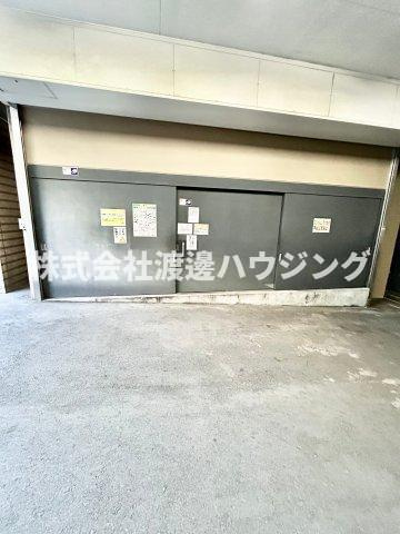 La Doueur江坂の駐車場|機械式