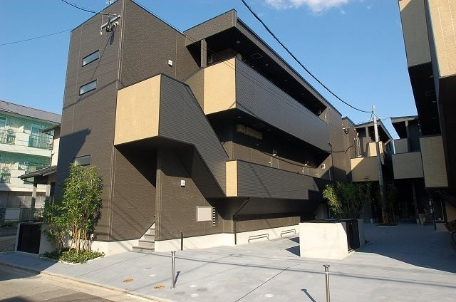 福岡市東区原田２丁目のアパート