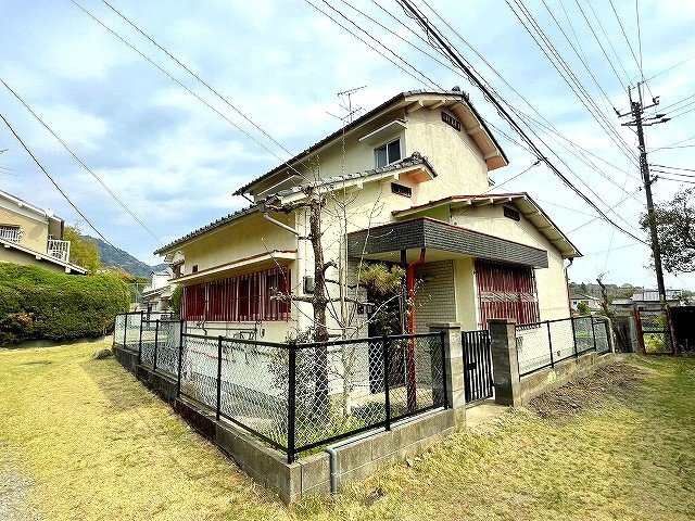 高畑町一戸建ての外観|きれいな外観です