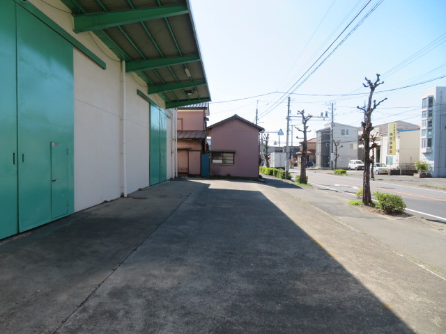 川口市弥平３丁目の倉庫