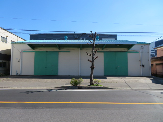 川口市弥平３丁目の倉庫