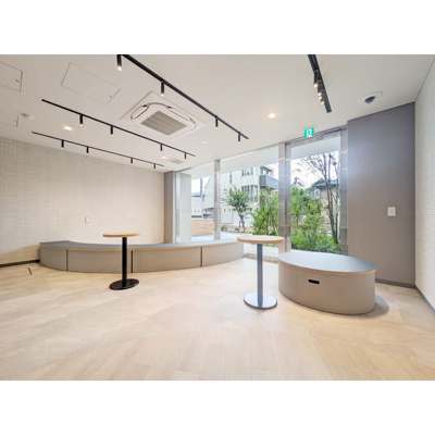 【ロビー】 | コンフォリア・リヴ八坂富士見