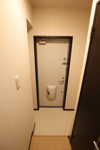 【玄関】 | スリーハーブズ狭山Ⅱ番館