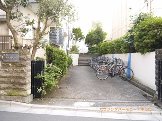 【エントランス】