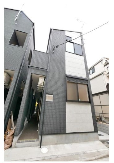 フォレブルーのエントランス|※同シリーズ写真
