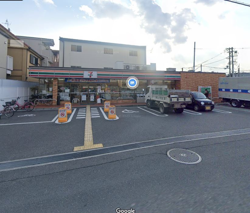 平野 喜連５丁目コンビニエンスストア店舗の外観