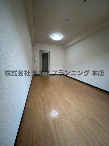 仲介手数料０円！ユング桜山の居間・リビング
