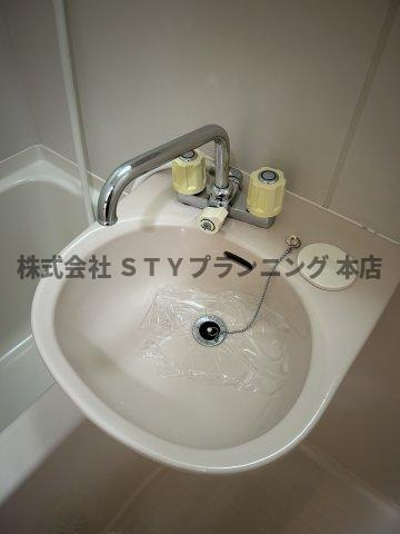 仲介手数料０円！ユング桜山の洗面所