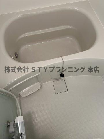 仲介手数料０円！フルール　新瑞橋の浴室