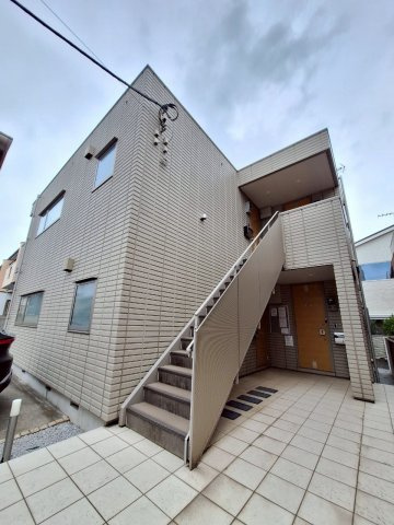 ＧＲＡＴＩＡＳのエントランス|ゆとりのあるエントランスです