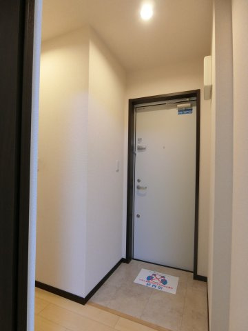フジパレス堺諏訪森Ⅲ番館の玄関