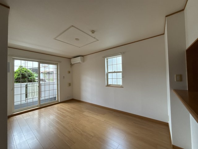 カーサ　プラシードⅡ番館の居間・リビング