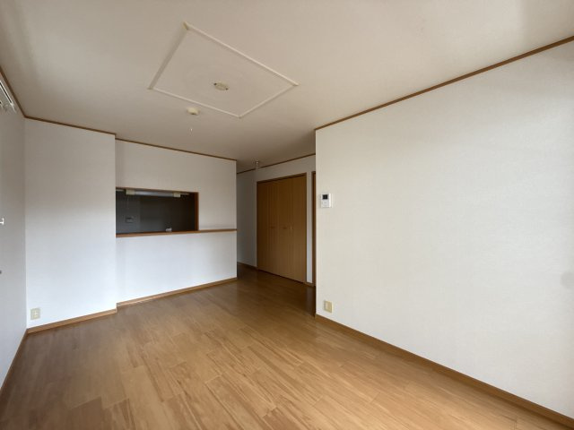 カーサ　プラシードⅡ番館の居間・リビング