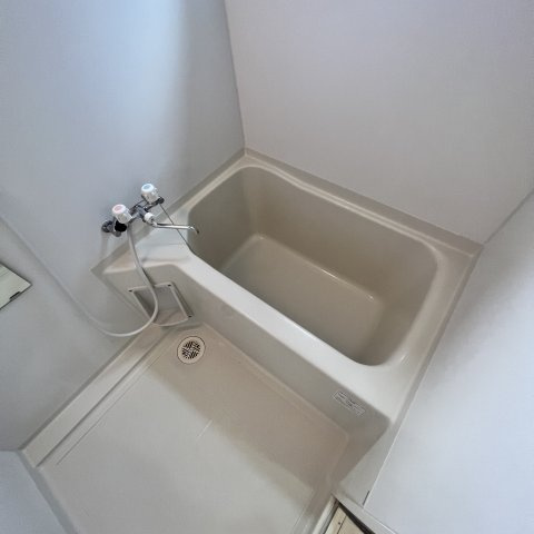 ハイツからんⅤの浴室