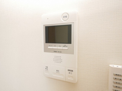 【セキュリティ】 | ヴィラ・セレーノ玉造本町 | モニター付きインターホンです