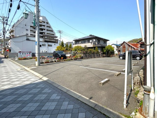 笠岡売地の前面道路含む現地写真