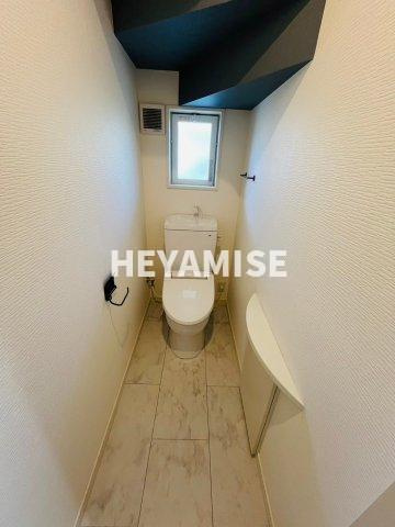 つつじが丘1丁目戸建のトイレ