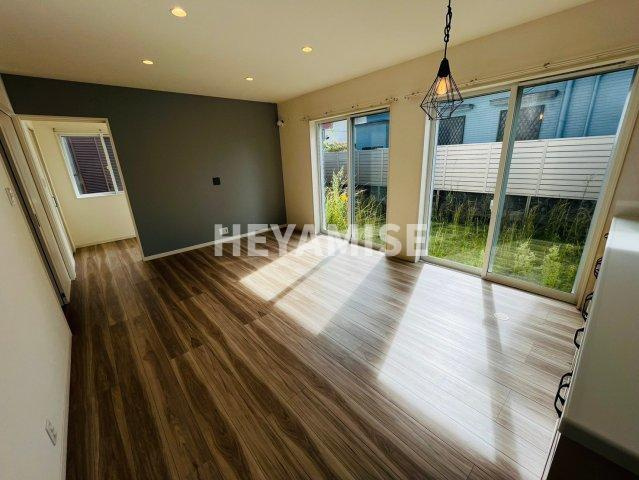 つつじヶ丘1丁目戸建の居間・リビング