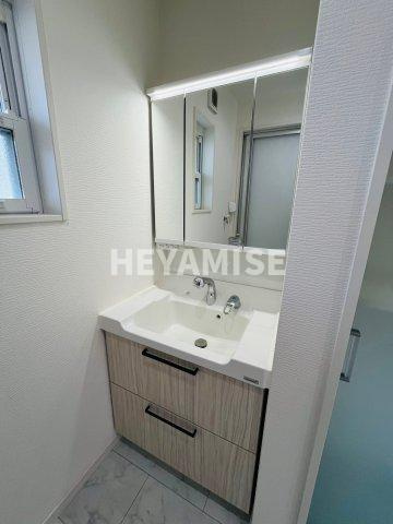 つつじヶ丘1丁目戸建の独立洗面台