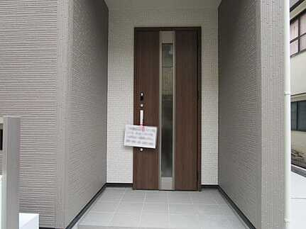 安佐南区古市４丁目の玄関