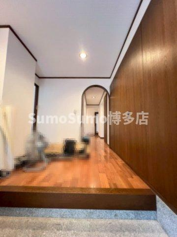 第2友広ビルの玄関|玄関です