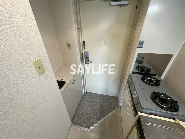 ノアーズアーク長田21の玄関