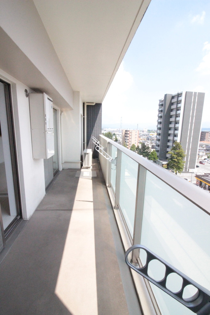 熊本市北区武蔵ケ丘９丁目の賃貸マンションのバルコニー
