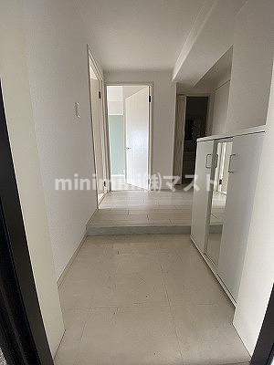 フォルム石切さくら坂の玄関