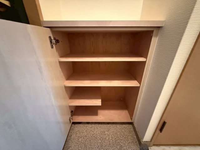 レジデア西本町の収納