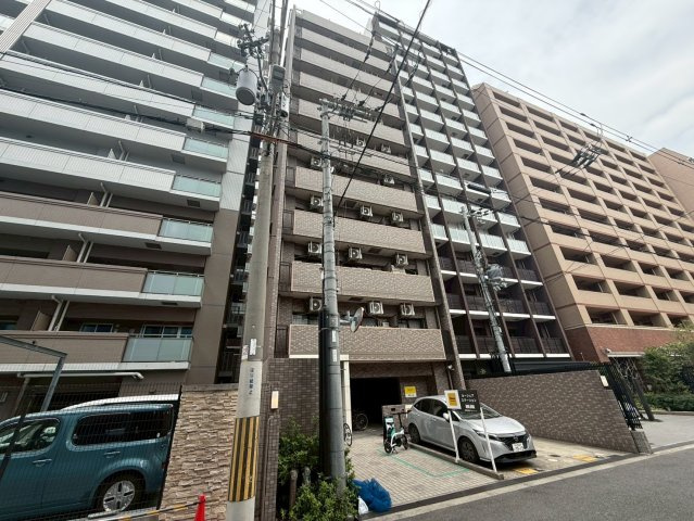 レジデア西本町の外観