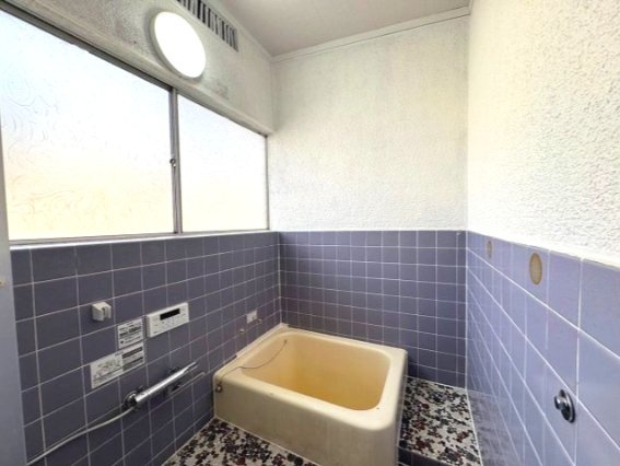 川内５丁目戸建の浴室|日々の暮らしに欠かせないお風呂です