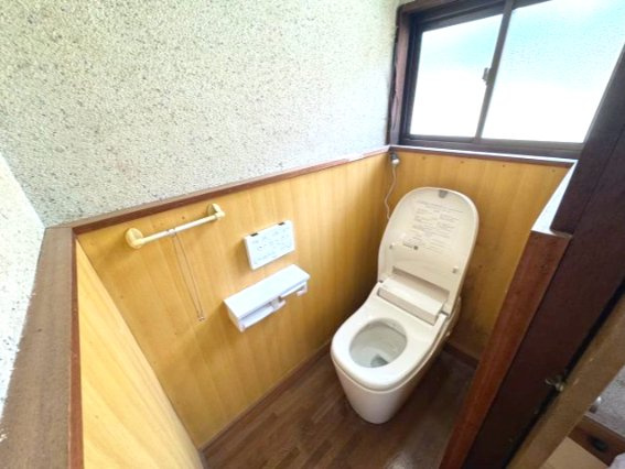 川内５丁目戸建のトイレ|シンプルで使いやすいトイレです