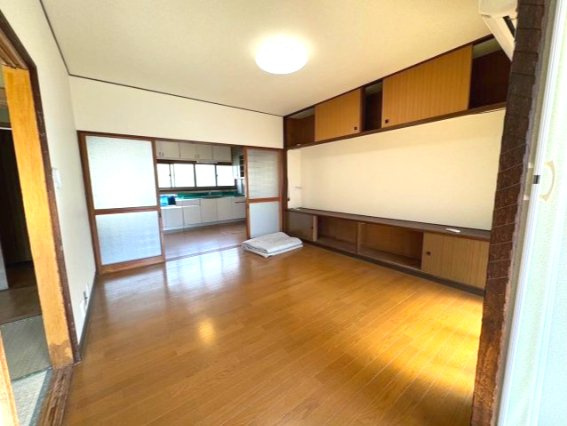 川内５丁目戸建の洋室|玄関前のお部屋です