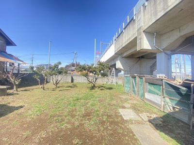 【外観】 | 敷地約1000㎡(約300坪)弊社限定物件