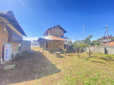 【外観】 | 敷地約1000㎡(約300坪)弊社限定物件